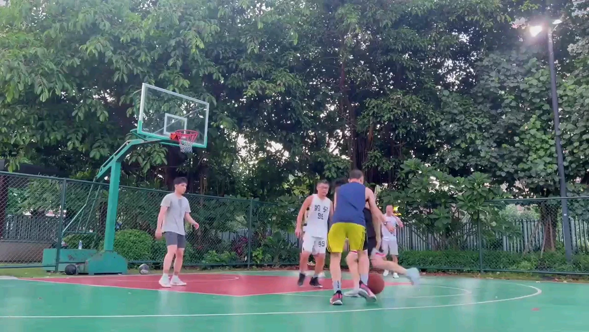 篮球训练户外活动